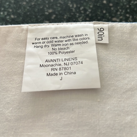 Table Runner. - Picture 2 of 4